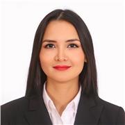 Periodista titulada con más de 7 años de experiencia en periodismo televisivo, especializada cobertura de noticias en vivo.